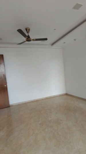 Room in 2 BHK Apartment at Hiranandani Eagleridge Wing A, Thane West – for Rent