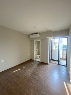 3 BHK + Pooja Room Apartment For Sale in Signature Global City 63A