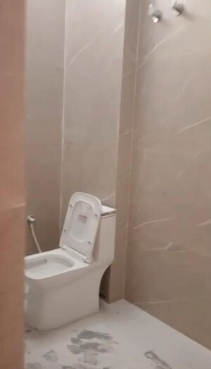 Bathroom in 3 BHK Independent House at Kanpur Road – for Sale