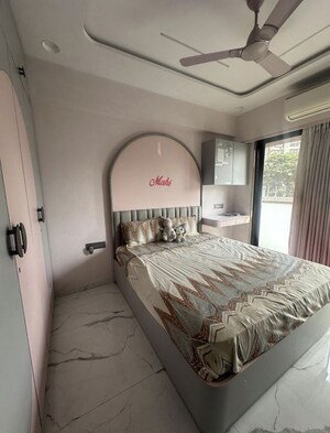 Bedroom in 4 BHK Apartment at Ghatkopar East – for Rent