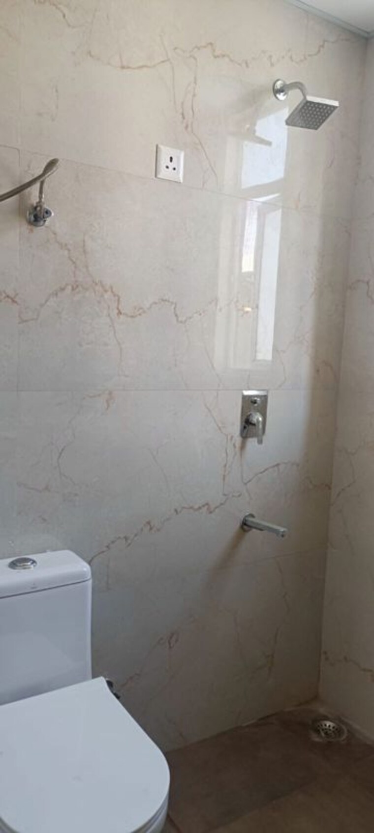 Bathroom, smart-world-gems 2.5 Bedroom 1200 Sq.Ft. Apartment In Sector 89 Gurgaon 10213949