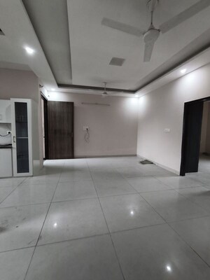 Building Lobby in 3 BHK Builder Floor at Motiaz Royal Citi, Ambala Highway – for Rent