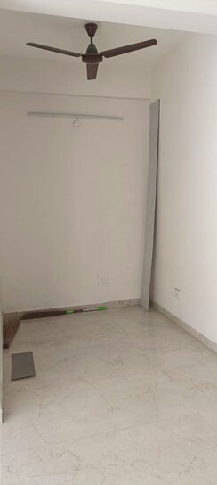 3.5 BHK + Pooja Room,Basement Apartment For Sale in Smart World Gems