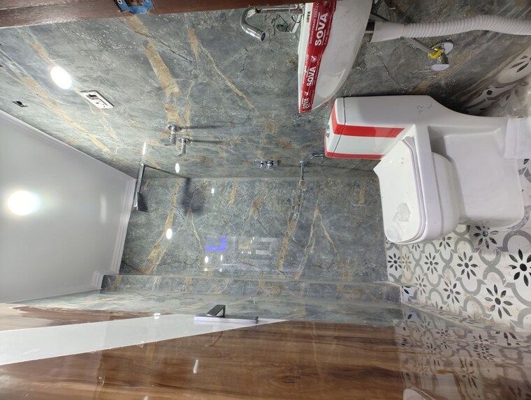 Bathroom, govindpuri 2 Bedroom 60 Sq.Yd. Builder Floor In Govindpuri Delhi 10213970