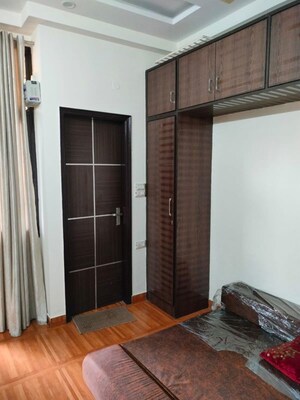 2 BHK Builder Floor For Rent in Maan Heights, Gaur City 1