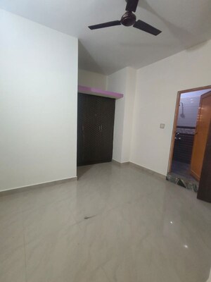 Room in 1 BHK Independent House at Hsr Layout – for Rent