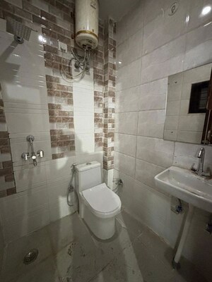 Bathroom in 1 RK Apartment at Mohit House, Sushant Lok I – for Rent
