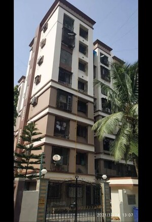 1 BHK Apartment For Sale in Kandivali West