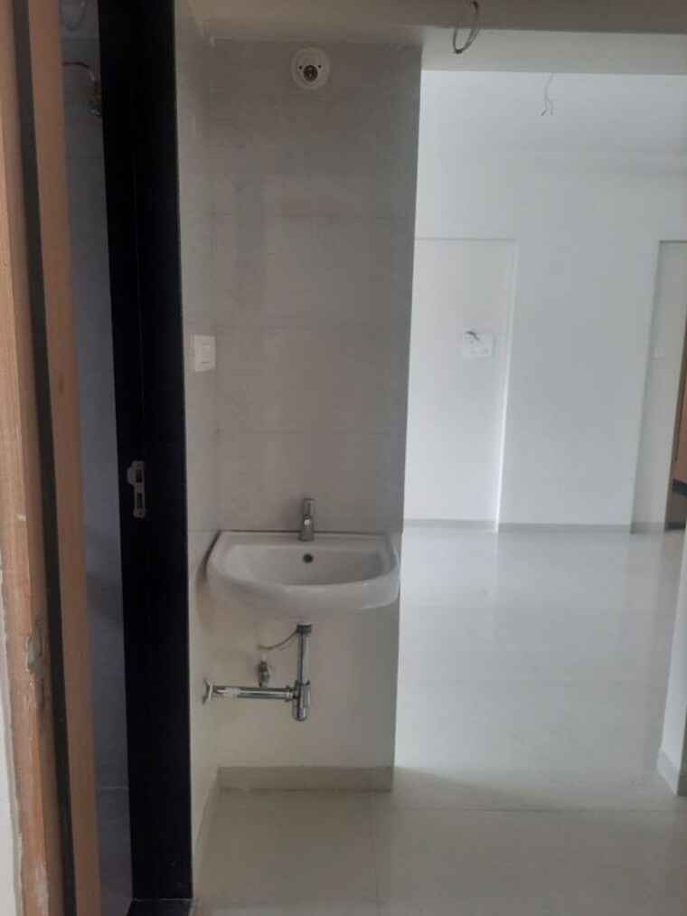 Bathroom, prithvi-proximus 2 Bedroom 783 Sq.Ft. Apartment In Hadapsar Pune 10213994