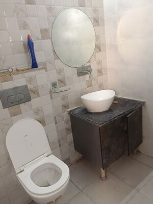 Bathroom in 3.5 BHK Builder Floor at Sector 28 – for Rent
