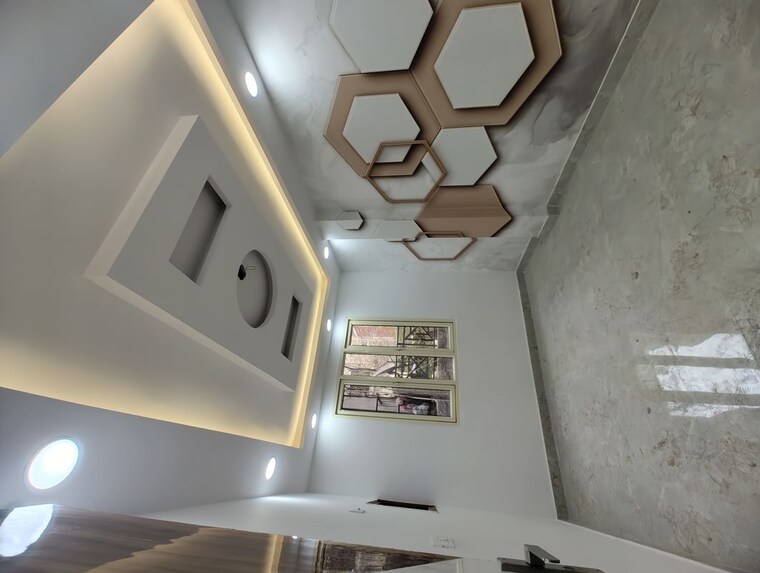 Bedroom, govindpuri 3 Bedroom 90 Sq.Yd. Builder Floor In Govindpuri Delhi 10214010