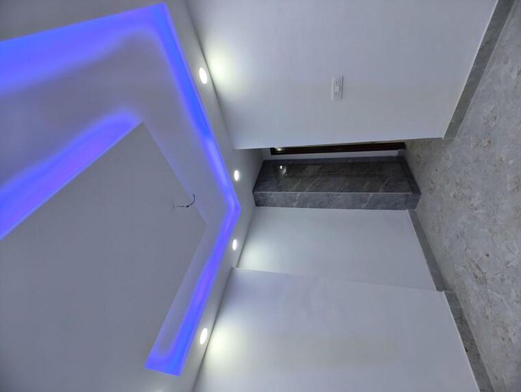 Bedroom, govindpuri 3 Bedroom 90 Sq.Yd. Builder Floor In Govindpuri Delhi 10214010