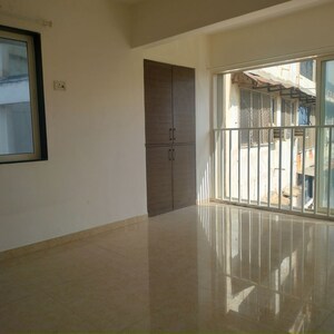 Room in 1 BHK Apartment at Sea Shell Apartment, Andheri West – for Rent