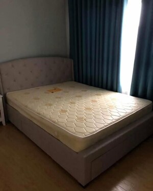 Bedroom in 4 BHK Apartment at Agarwal Nimit Tower, Kandivali West – for Rent