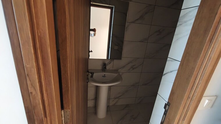 Bathroom, conscient-hines-elevate 3 Bedroom 2295 Sq.Ft. Apartment In Sector 59 Gurgaon 10214021