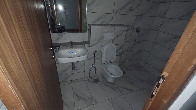 Bathroom, conscient-hines-elevate 3 Bedroom 2295 Sq.Ft. Apartment In Sector 59 Gurgaon 10214021