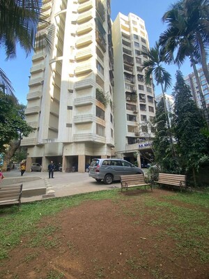 2 BHK Apartment For Rent in Deep Tower, Andheri West