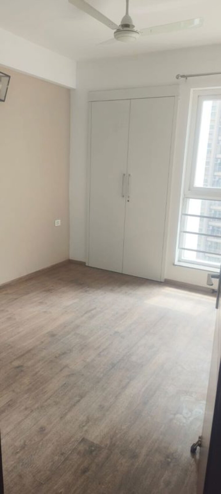 Room, aba-cleo-county 3 Bedroom 1620 Sq.Ft. Apartment In Sector 121 Noida 10213438
