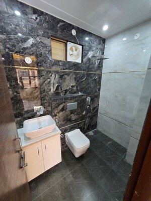 Master Bedroom in 3 BHK Builder Floor at Sector 9a – for Rent