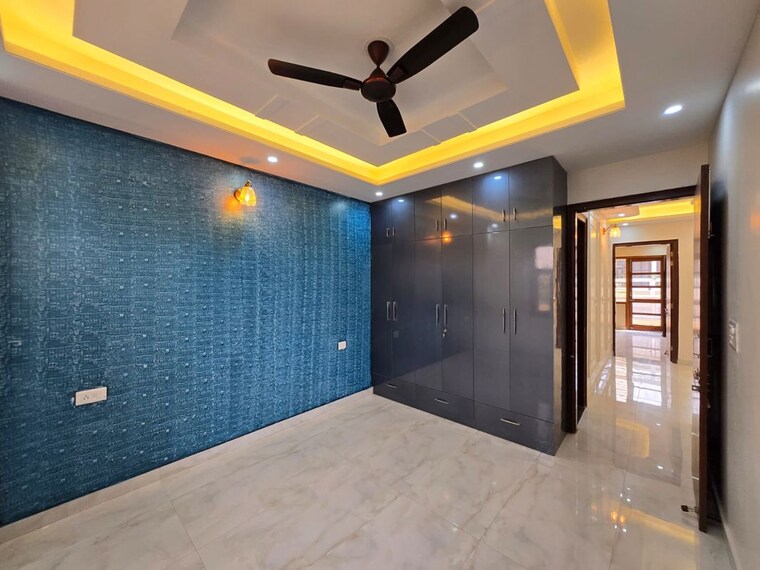 Room, sector 9a 3 Bedroom 215 Sq.Yd. Builder Floor In Sector 9a Gurgaon 10214040
