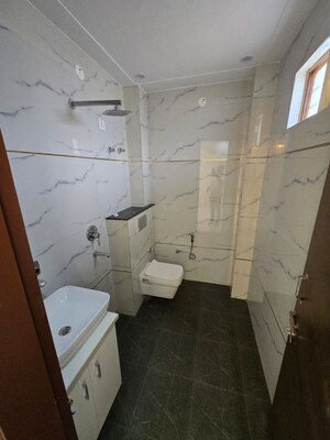 Master Bedroom in 3 BHK Builder Floor at Sector 9a – for Rent