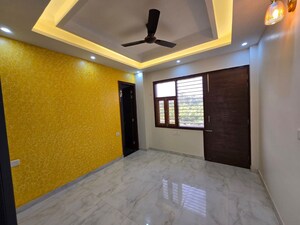Bedroom in 3 BHK Builder Floor at Sector 9a – for Rent