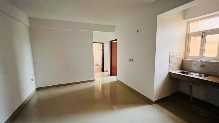 Room, rof-amaltas 2.5 Bedroom 645 Sq.Ft. Apartment In Sector 92 Gurgaon 10214048