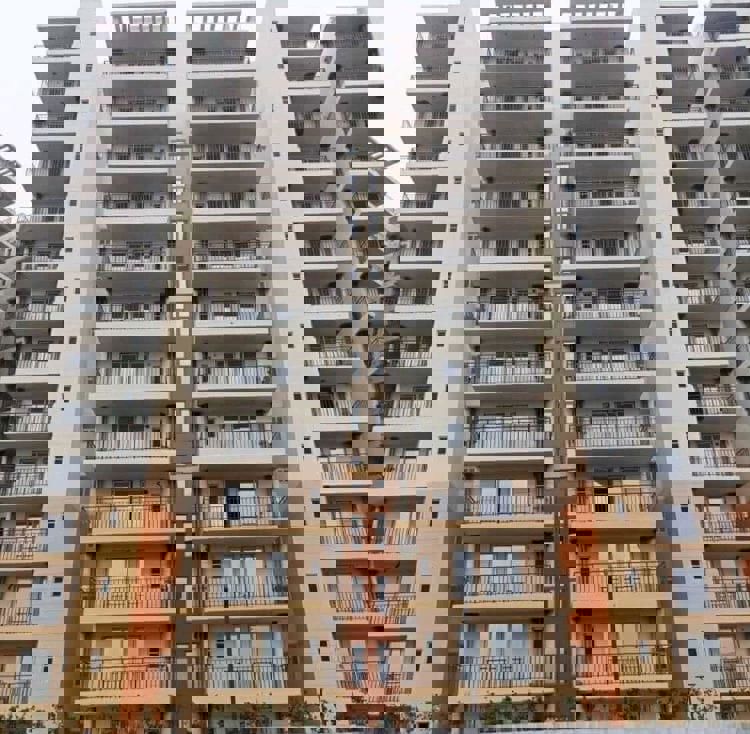 2.5 BHK + Extra Room 645 Sq.Ft. Apartment in ROF Amaltas