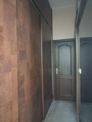 Building Lobby in 3.5 BHK Builder Floor at Sector 28 – for Rent