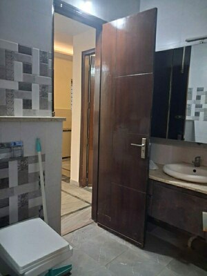 Kitchen in 3.5 BHK Builder Floor at Sector 28 – for Rent