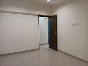 Room in 2 BHK Apartment at Sri Zynergy, Suman Nagar – for Rent