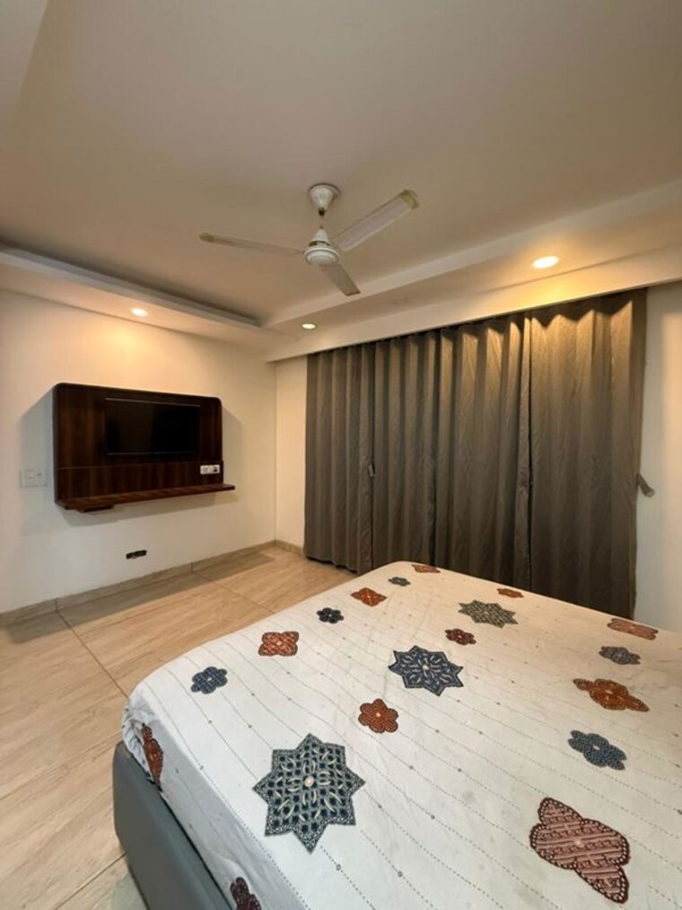 Bedroom, sector 43 4 Bedroom 4200 Sq.Ft. Apartment In Sector 43 Gurgaon 10214064