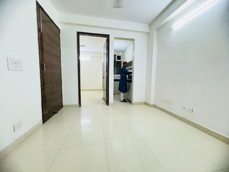 Room, risland-sky-mansion 1 Bedroom 500 Sq.Ft. Apartment In Chattarpur Delhi 10213703