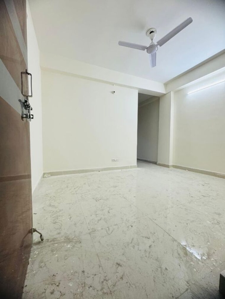 Room, risland-sky-mansion 1 Bedroom 500 Sq.Ft. Apartment In Chattarpur Delhi 10213703