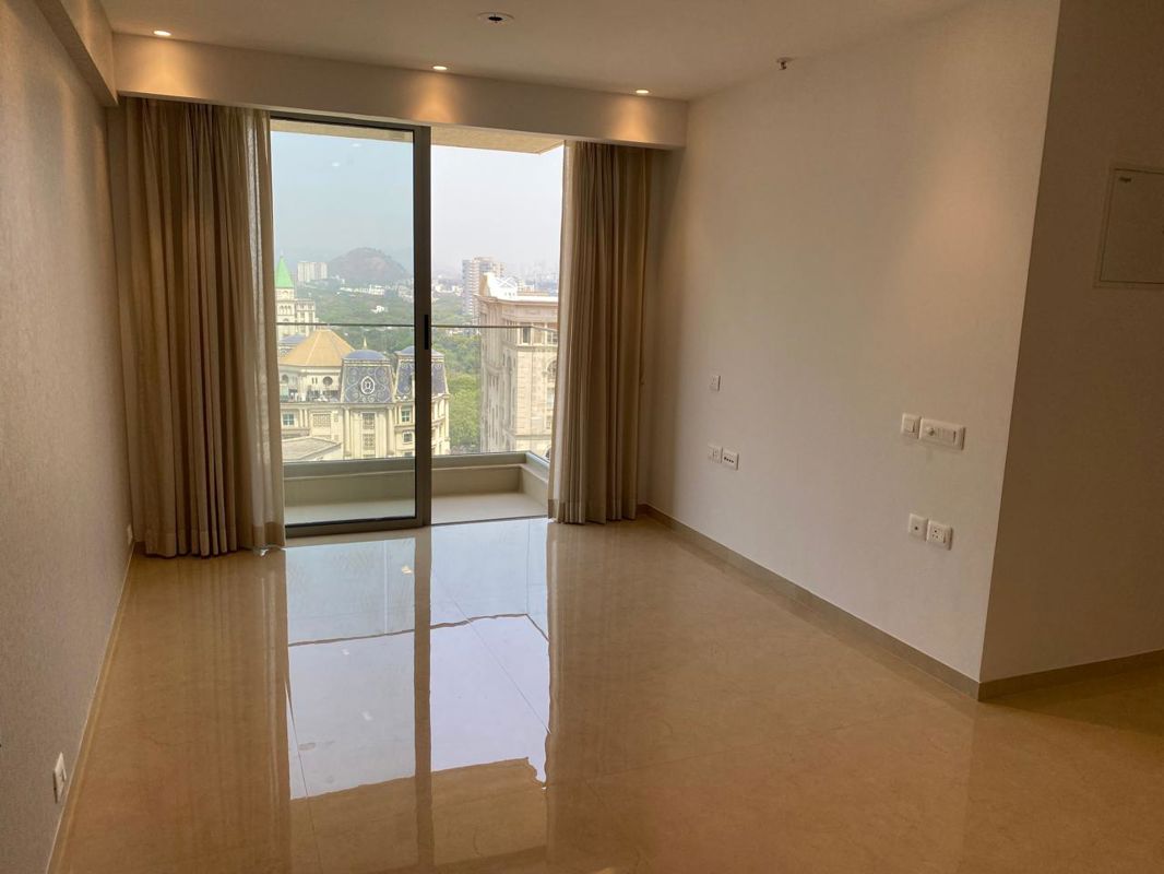 2 BHK Apartment For Rent in Hiranandani Highland