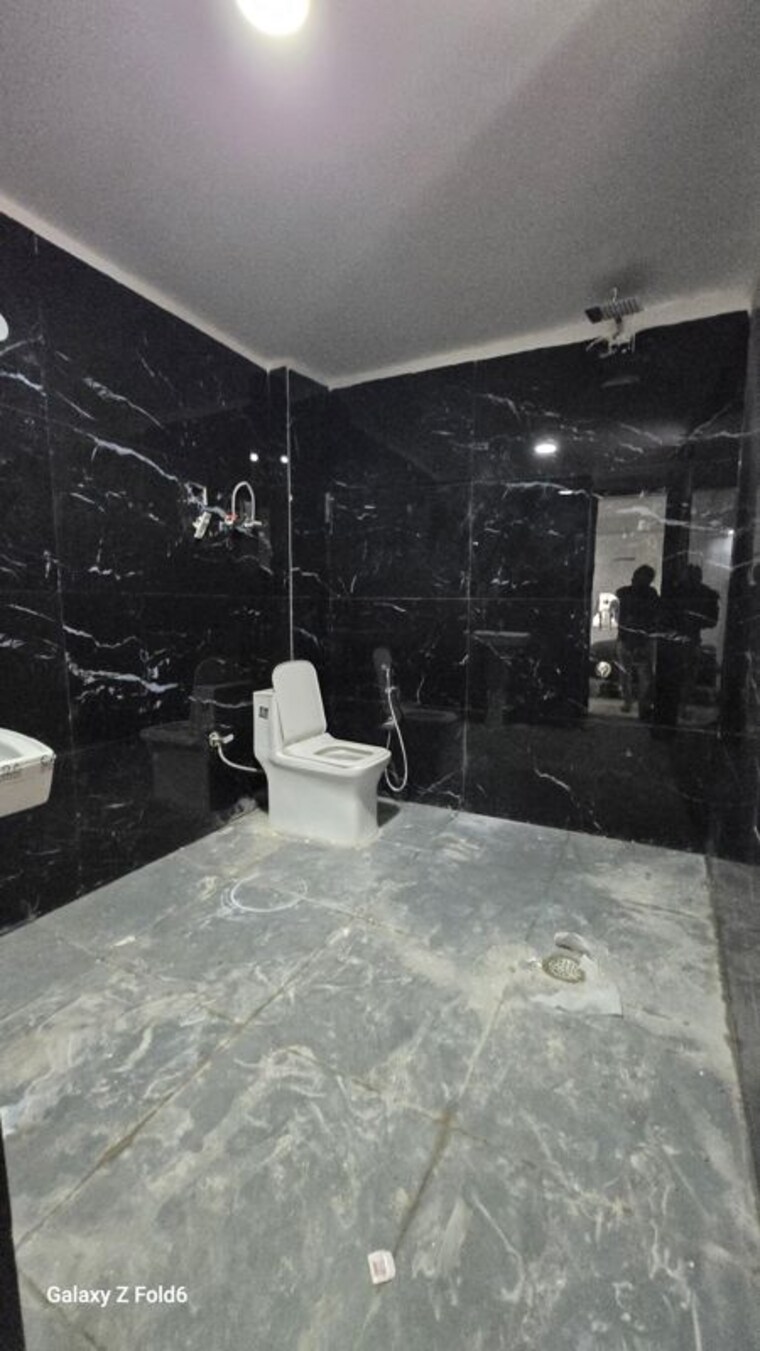 Bathroom, palm-residency-chhatarpur 3 Bedroom 1250 Sq.Ft. Apartment In Chattarpur Delhi 10214075