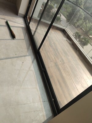 Balcony in 4 BHK Villa at Unitech Uniworld Resorts-The Residences, Sector 33 – for Sale