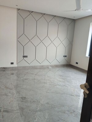 Room in 4 BHK Villa at Unitech Uniworld Resorts-The Residences, Sector 33 – for Sale