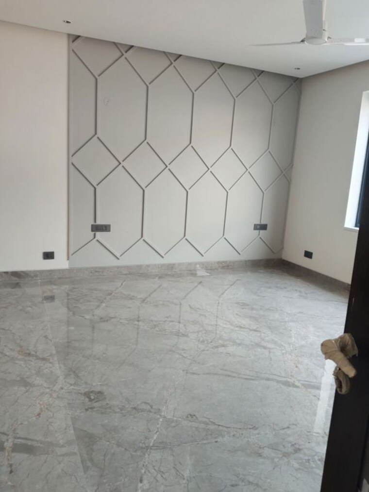 Room, unitech-uniworld-resorts-the-residences 4 Bedroom 502 Sq.Yd. Villa In Sector 33 Gurgaon 10214123