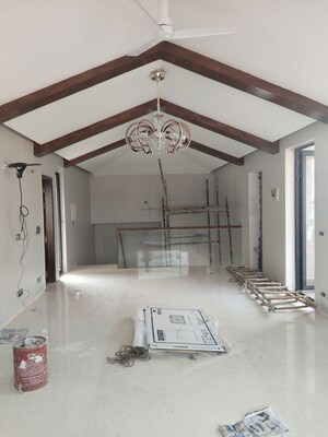 Stairs in 4 BHK Villa at Unitech Uniworld Resorts-The Residences, Sector 33 – for Sale