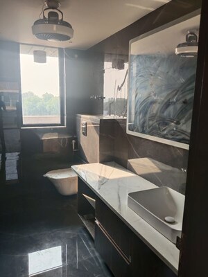 Team Area in 4 BHK Villa at Unitech Uniworld Resorts-The Residences, Sector 33 – for Sale