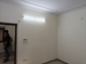 Room in 2 BHK Builder Floor at Paschim Vihar – for Rent