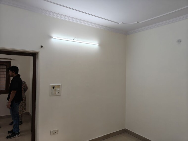 Room, paschim vihar 2 Bedroom 720 Sq.Ft. Builder Floor In Paschim Vihar Delhi 10214146