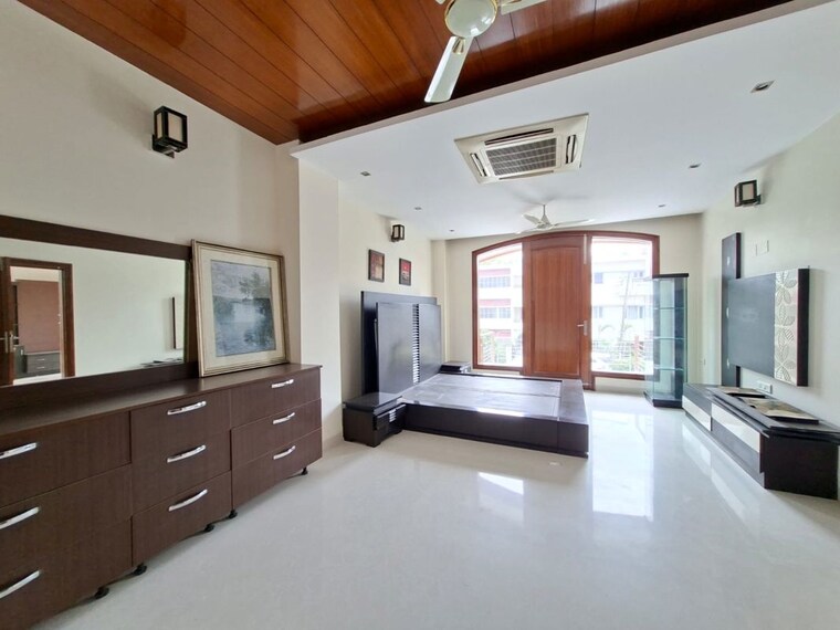 Room, sector 36 4 Bedroom 2000 Sq.Ft. Independent House In Sector 36 Chandigarh 10214148