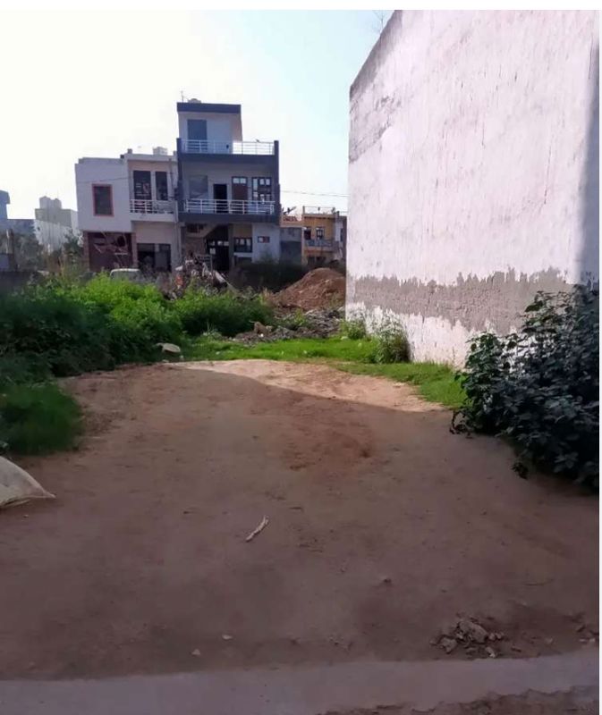 Plot For Sale in Sector 85