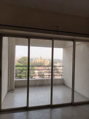 Room in 2 BHK Apartment at Suyog Pearl, Hadapsar – for Rent