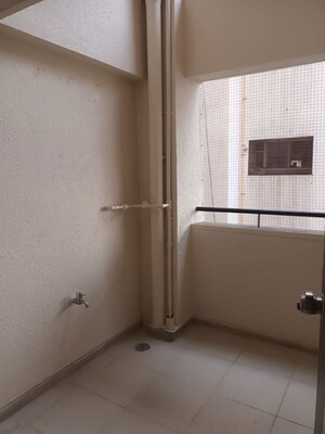  2 BHK Apartment at Suyog Pearl, Hadapsar – for Rent