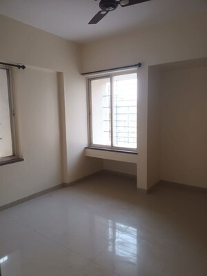 Room in 2 BHK Apartment at Suyog Pearl, Hadapsar – for Rent