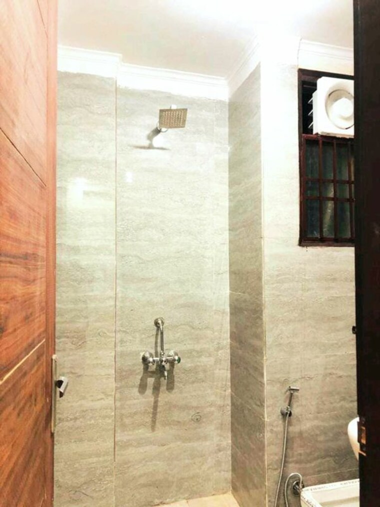 Bathroom, puri-pranayam 3 Bedroom 1355 Sq.Ft. Apartment In Sector 82 Faridabad 10214185