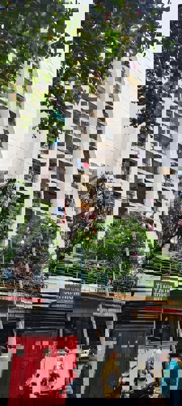 2 BHK Apartment For Rent in Titanium Towers